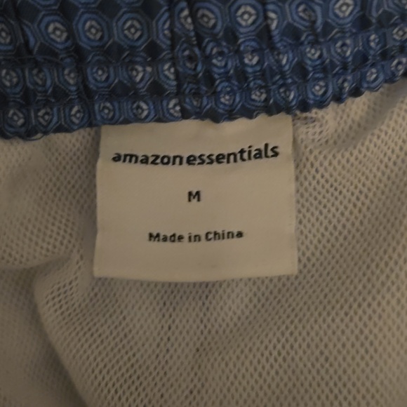 Amazon Essentials - Picture 3 of 3